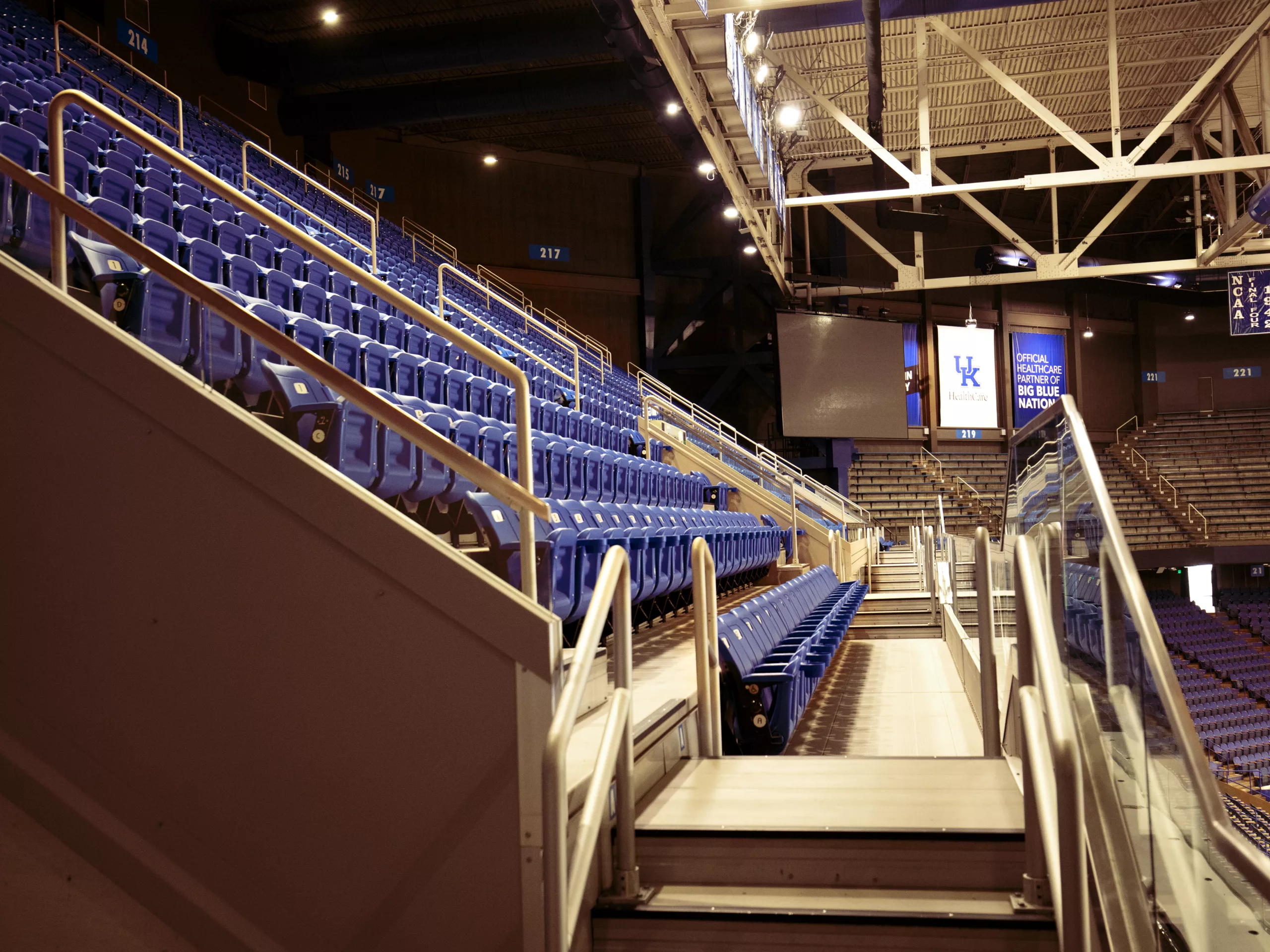 Mid-Span Aluminum photo at Rupp Arena
